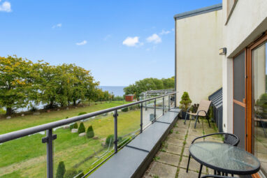 Dwupoziomowy apartament przy samym morzu