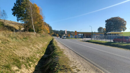 Działka przy drodze asfaltowej