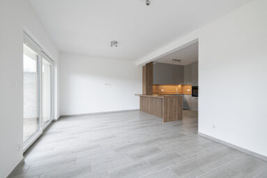 Nowy dom w malowniczej okolicy