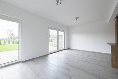 Nowy dom w malowniczej okolicy