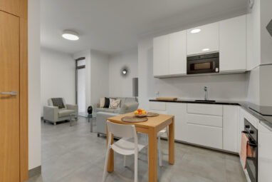 Dwupokojowy apartament z balkonem/ centrum Gdańska