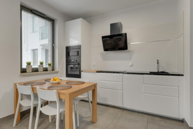 Dwupokojowy apartament z balkonem/ centrum Gdańska