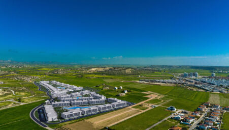 Cypr | Kawalerka na Long Beach