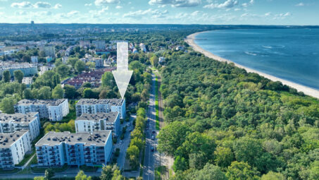 Elegancki lokal z dużymi witrynami, 2 m. postojowe