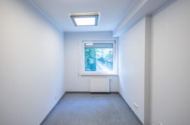 BIURO- wynajem 93 m²- Gdynia ul. Korczaka