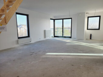 Widok na Starówkę Gdańską, dużo zieleni