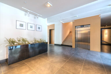 2 pokoje | Garnizon | Miejsce w hali garażowej