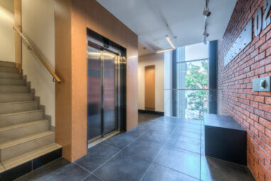 2 pokoje | Garnizon | Miejsce w hali garażowej