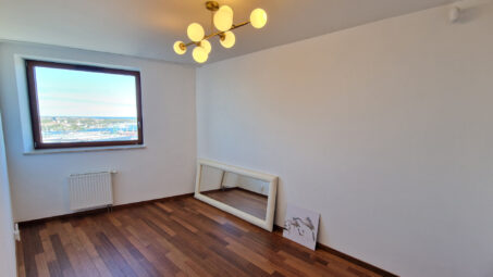 26 p. Sea Towers, widok na morze, po remoncie.