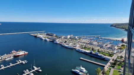 26 p. Sea Towers, widok na morze, po remoncie.