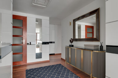 26 p. Sea Towers, widok na morze, po remoncie.