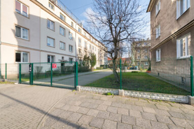 Dwupiętrowe mieszkanie z tarasem- aż 5 pokoi