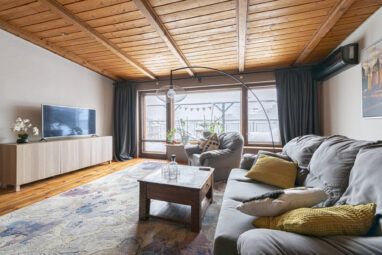 Dwupiętrowe mieszkanie z tarasem- aż 5 pokoi