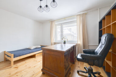 Dwupiętrowe mieszkanie z tarasem- aż 5 pokoi