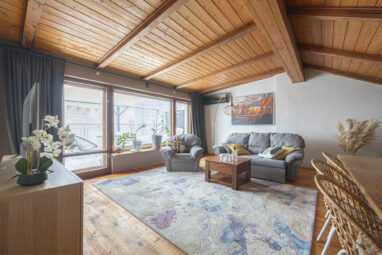 Dwupiętrowe mieszkanie z tarasem- aż 5 pokoi