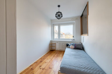 Dwupiętrowe mieszkanie z tarasem- aż 5 pokoi