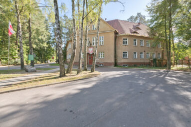 Nieruchomość pod  usługi zdrowotne, szpital