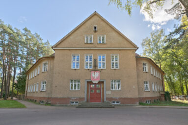 Nieruchomość pod  usługi zdrowotne, szpital