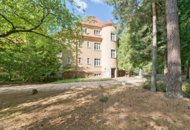 Nieruchomość pod  usługi zdrowotne, szpital