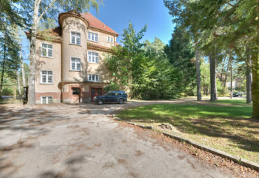 Nieruchomość pod  usługi zdrowotne, szpital