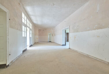 Nieruchomość pod  usługi zdrowotne, szpital