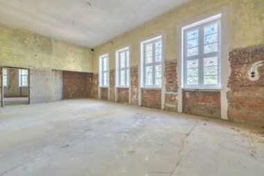 Nieruchomość pod  usługi zdrowotne, szpital