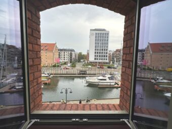 Lokal biurowy z bezpośrednim widokiem na rzekę