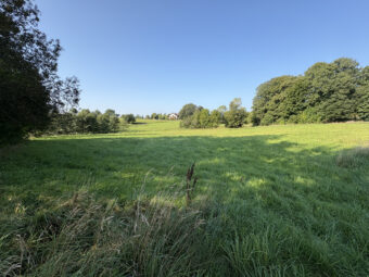 Uzbrojona działka z MPZP w pięknej okolicy