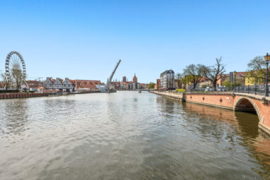 Przestronny apartament z widokiem na Motławę