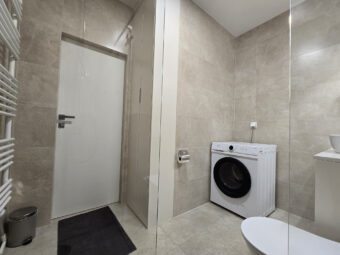 Nowoczesny budynek, taras, 900 metrów plaża