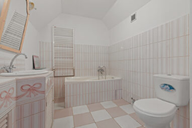 Urokliwy dom z potencjałem – Konstancin-Jeziorna