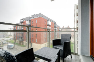 Trzypokojowy apartament z balkonem Śródmieście