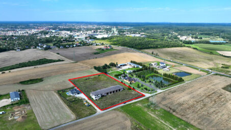 Budynek 1000 m2, działka 1 HA, możliwość rozbudowy