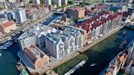 Wyspa Spichrzów, Granaria- studio, widok na rzekę