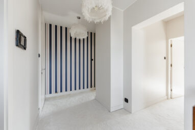 Cudny dom dla rodziny nad jeziorem, cisza i spokój