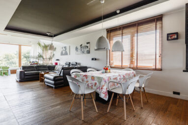 Cudny dom dla rodziny nad jeziorem, cisza i spokój