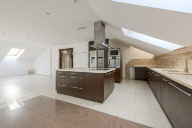 Baza dla firm budowlanych montażowych kwatery