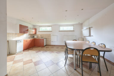 Baza dla firm budowlanych montażowych kwatery