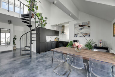 Dwupoziomowy apartament z 2 tarasami