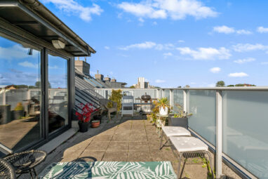 Dwupoziomowy apartament z 2 tarasami