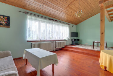 Orłowo | Dom w kameralnej części dzielnicy | Morze