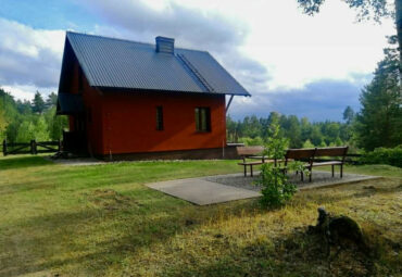 Uroczy dom w otulinie parku Wdzydzkiego Dziemiany