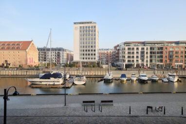 Studio na Wyspie z widokiem na rzekę i marinę