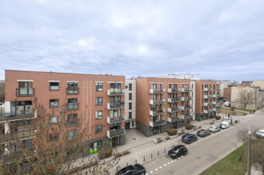 2 pok. po generalnym remoncie na ostatnim piętrze