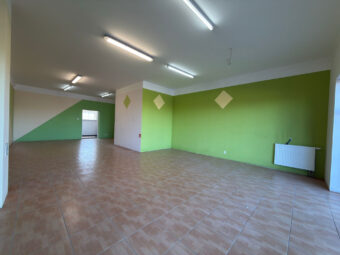 Lokal handlowo-usługowy 80m dobrej lokalizacji