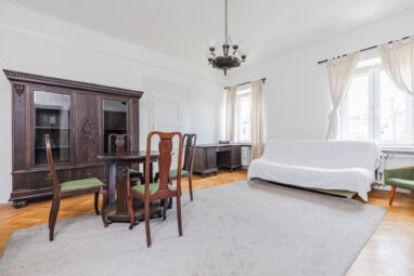 Piękne, wysokie, w doskonałej lokalizacji