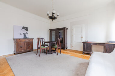 Piękne, wysokie, w doskonałej lokalizacji