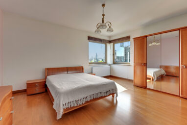 Dom bungalow z jeziorem w tle!