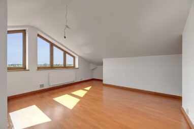 Dom bungalow z jeziorem w tle!