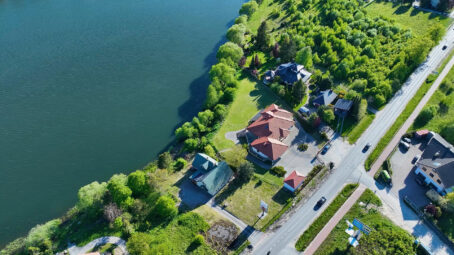 Dom bungalow z jeziorem w tle!